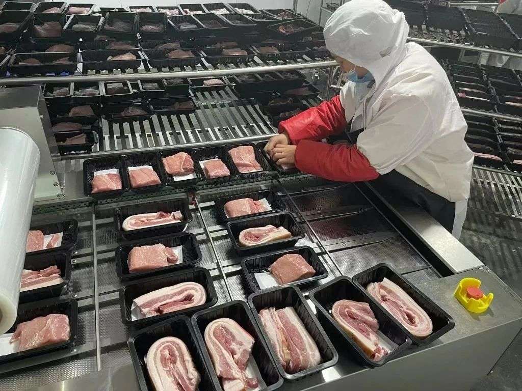 低温肉制品和冷鲜肉都在替代火腿肠的市场