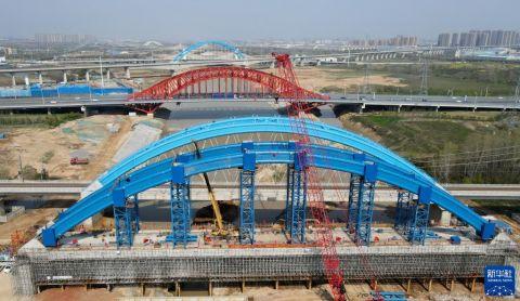 引江济淮合九铁路改建工程特大桥系杆拱合龙|铁路_新浪财经_新浪网