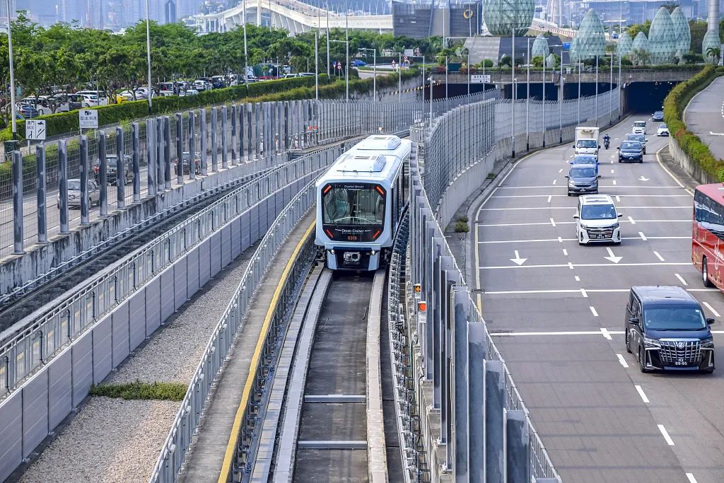 今天澳门最美轻轨回来啦