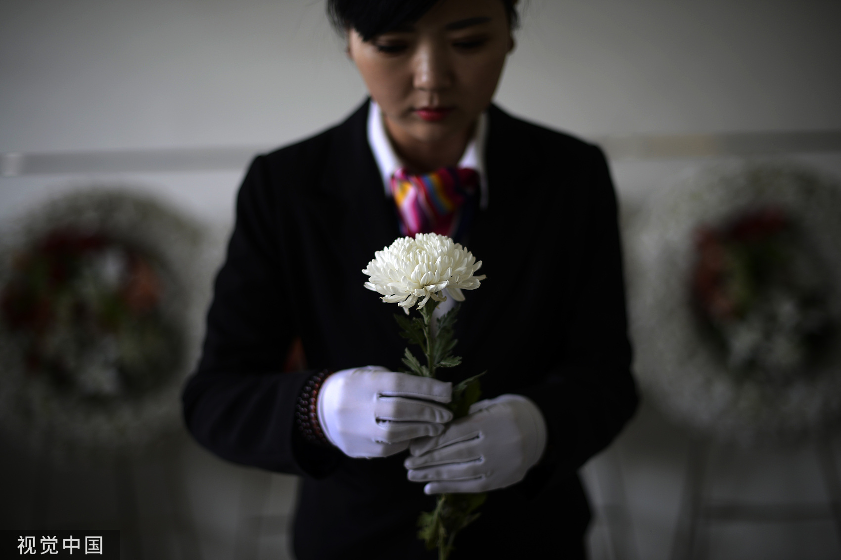 殡葬礼仪师 &nbsp;图源:视觉中国