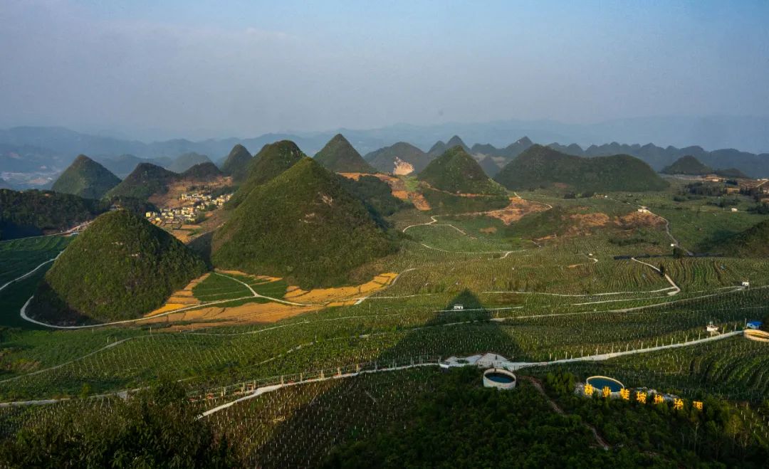 治理后的云南西畴县兴街镇三光片区(3月26日摄,无人机照片).江文耀 摄