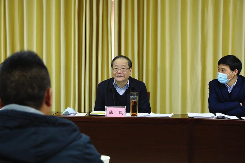 3月31日,省检察院党组书记,检察长陈武在涡阳县开展"新春访万企,助力