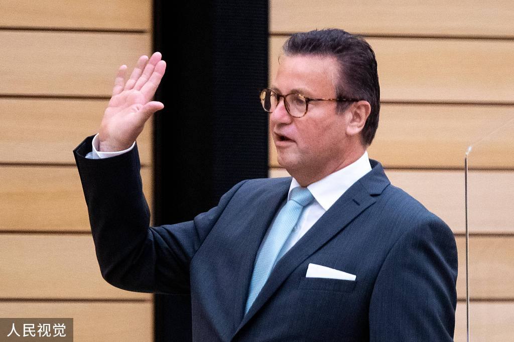 要求民众减少淋浴时间的欧盟官员 彼得·豪克