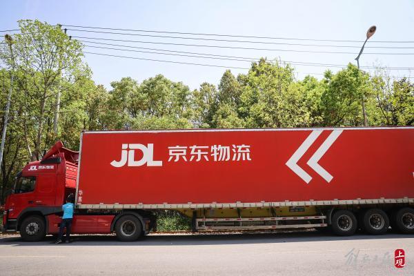 京东商城出现延期配送情况记者探访京东亚洲一号上海嘉定物流园