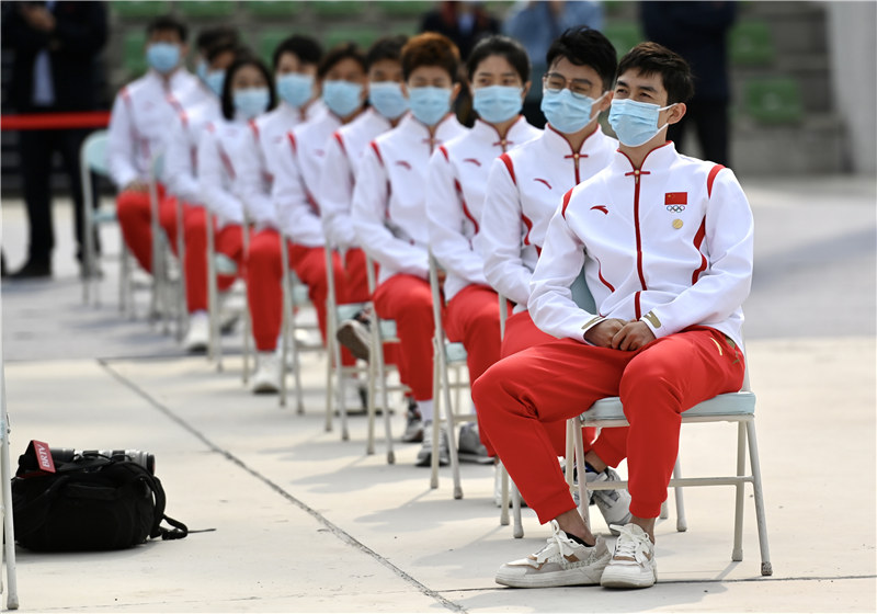 北京冬奥会冠军及奖牌运动员在活动现场。（中国日报记者 魏晓昊 摄）