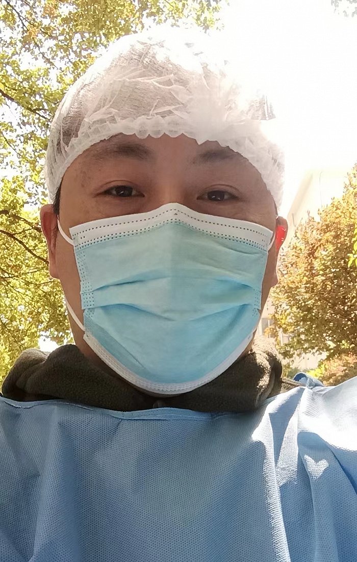 范俊杰送外卖的照片.图片来源:受访者