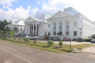 驻塞舌尔大使郭玮出席中国援建塞司法大楼外墙翻新项目交接仪式