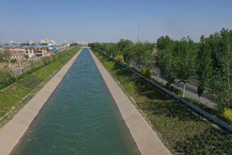 春灌运行中的河北省石津灌区. &nbsp; 省水利厅供图