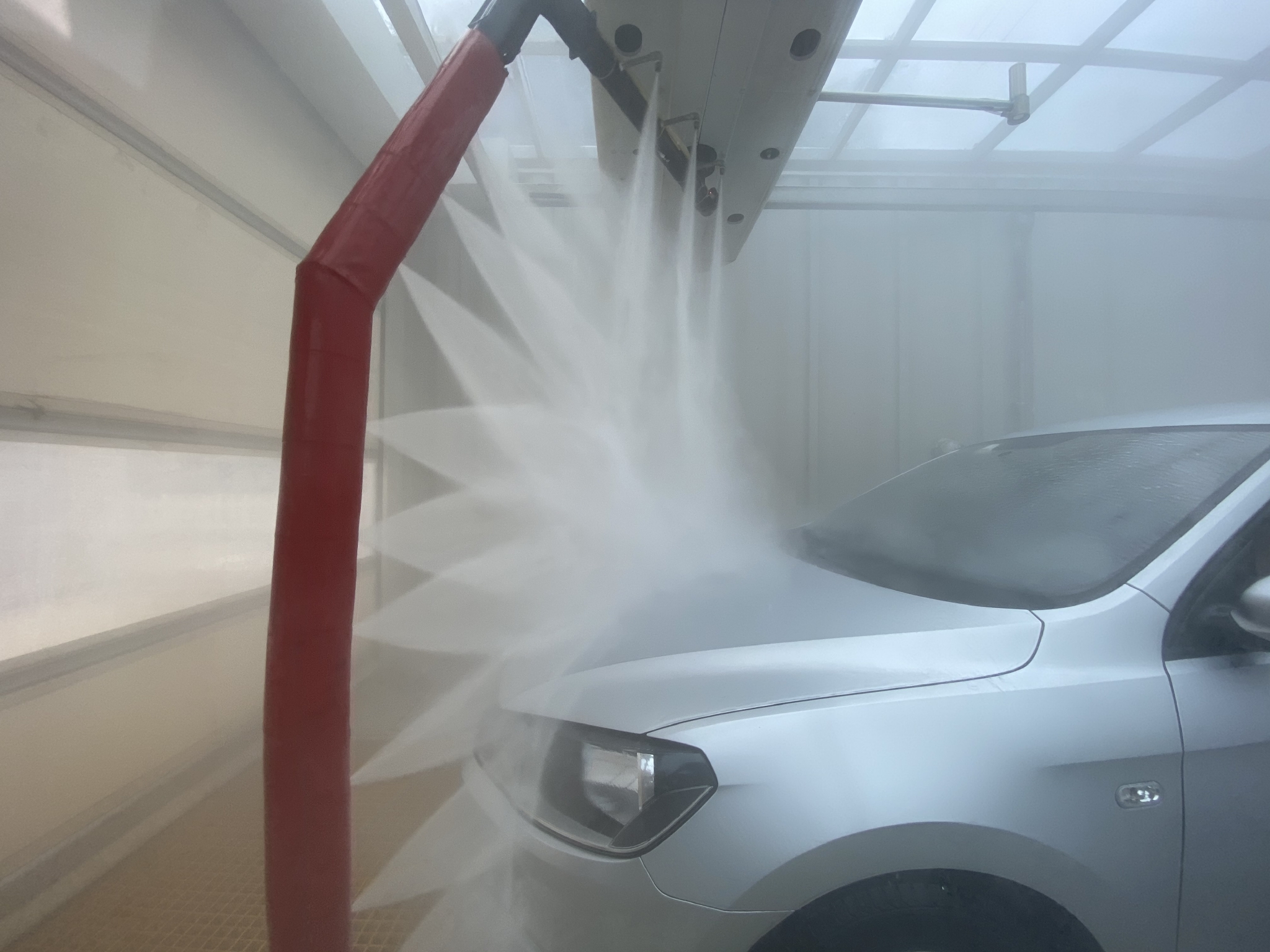 1分钟仅1元,自助洗车悄然兴起前景看好|人工成本_新浪财经_新浪网