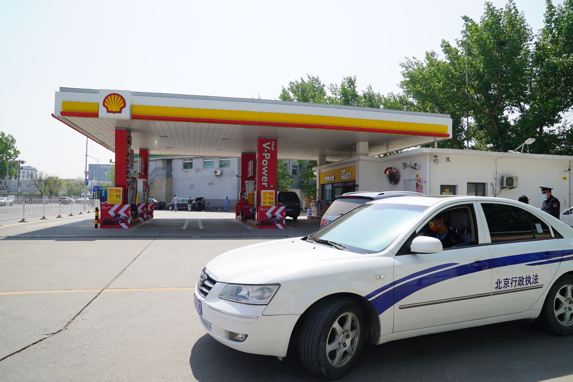 未按期办理排污许可证北京某加油站被点穴