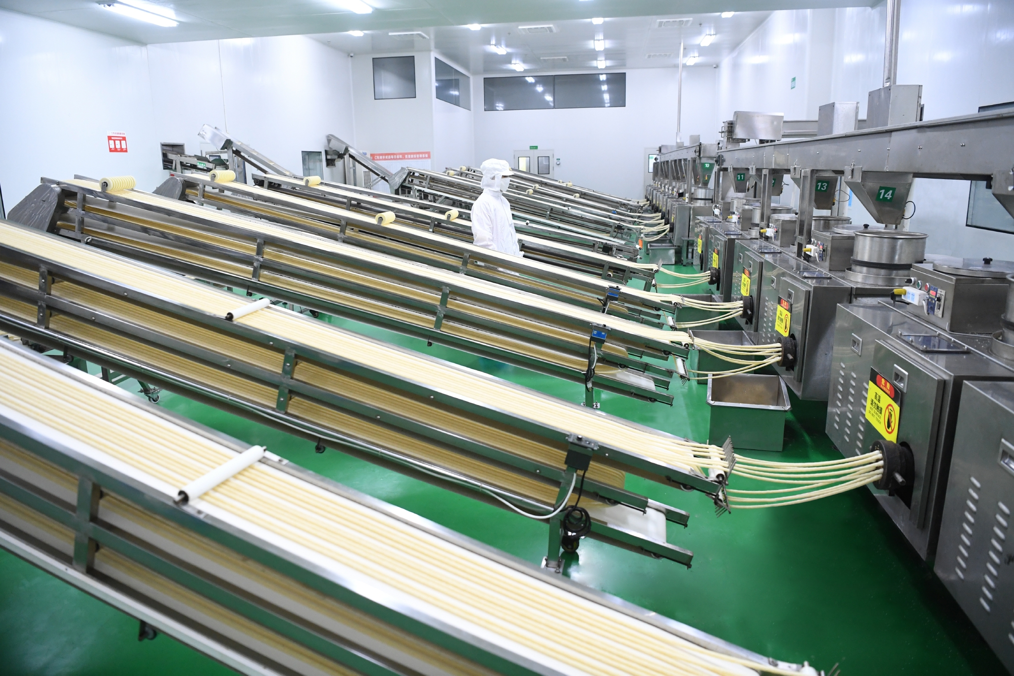 辣条涨价20%,麻辣王子董事长回应:获80%粉丝理解|卫龙_新浪财经_新浪