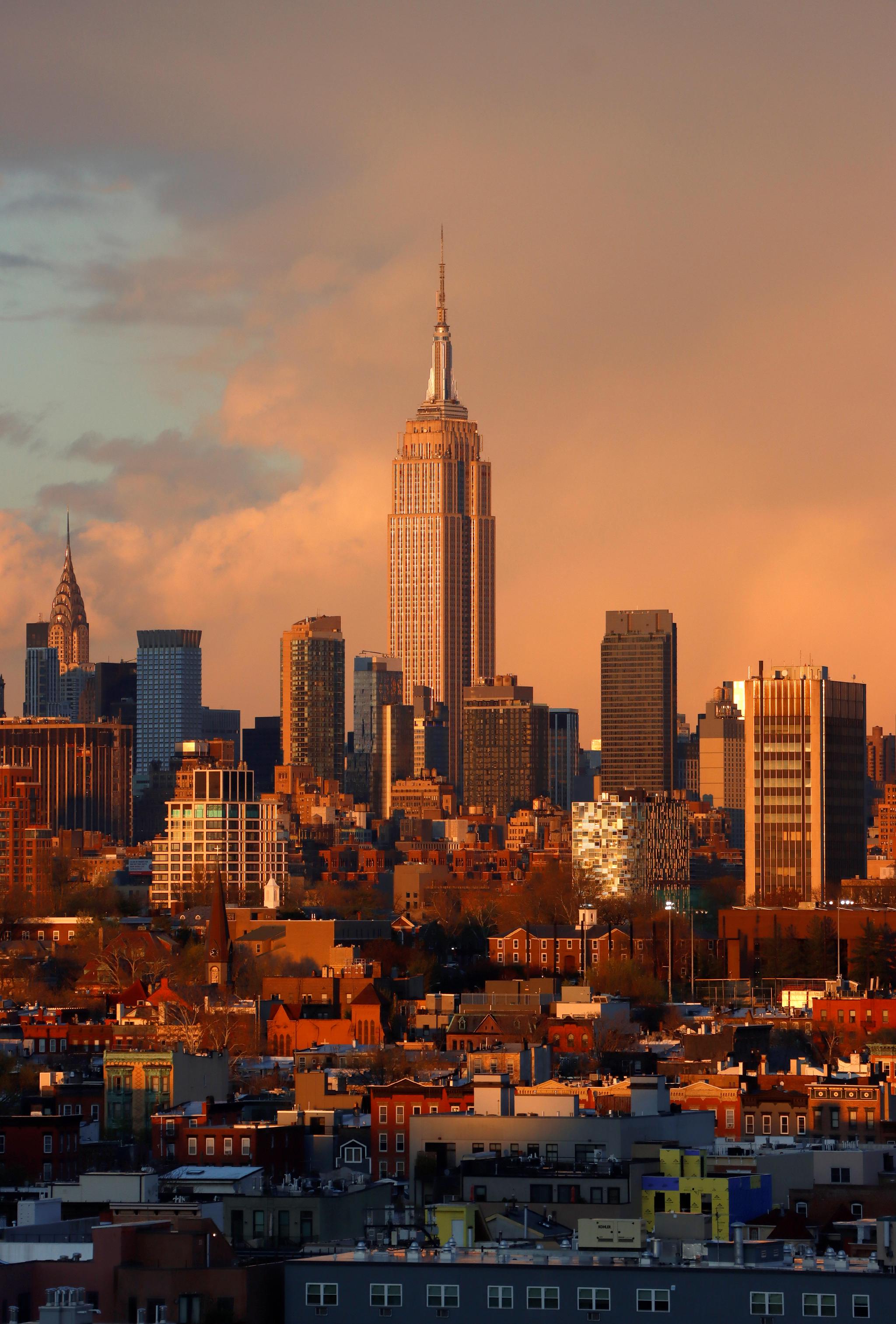 美国纽约乌云压城暴雨将至|美国_新浪财经_新浪网