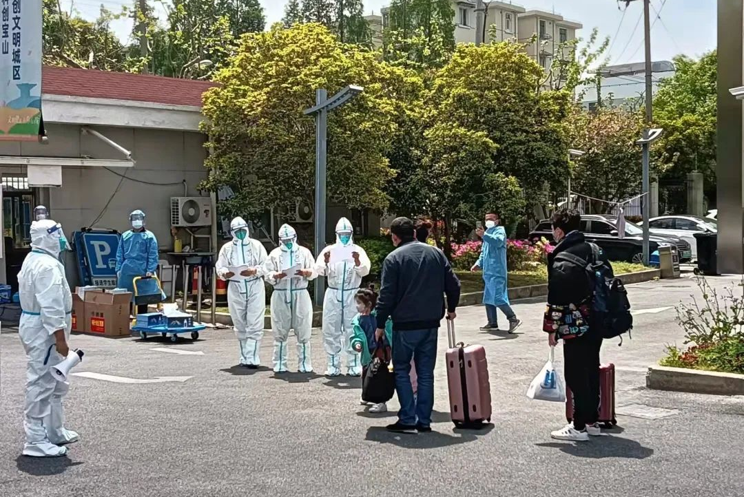 医学装备网有哪些全力守“沪” ｜ 投身“疫”线，向着希望，全员携手防疫攻坚_https://www.jmylbn.com_新闻资讯_第17张