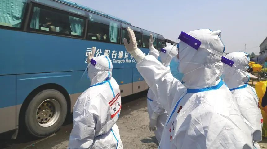 医学装备网有哪些全力守“沪” ｜ 投身“疫”线，向着希望，全员携手防疫攻坚_https://www.jmylbn.com_新闻资讯_第3张