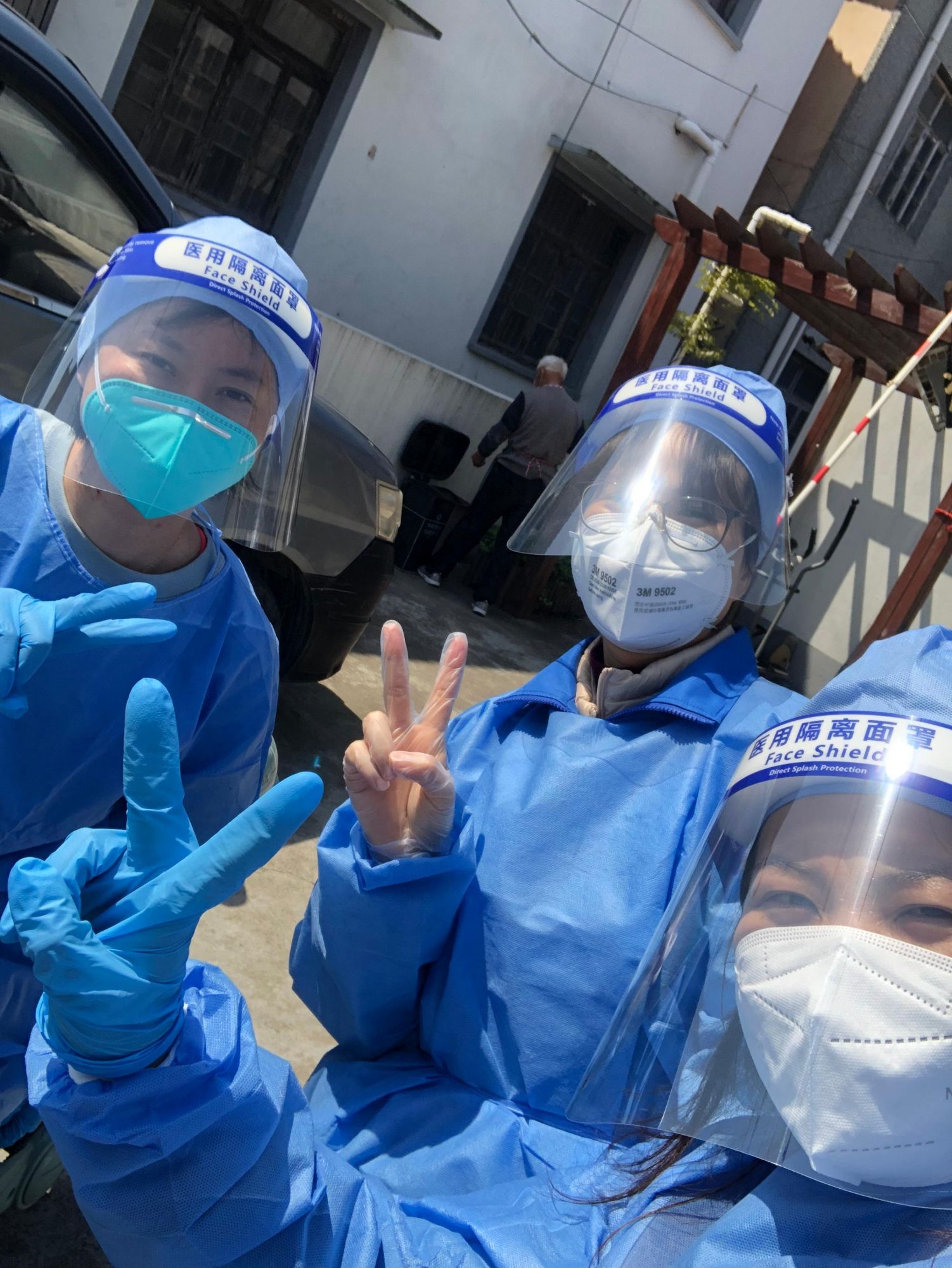 天使变身志愿者抗疫中的上海体育人