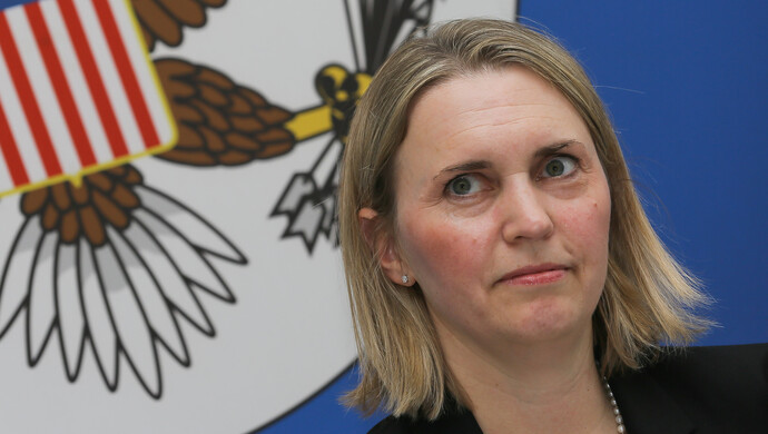 外媒拜登提名布里奇特布林克为新任美驻乌克兰大使