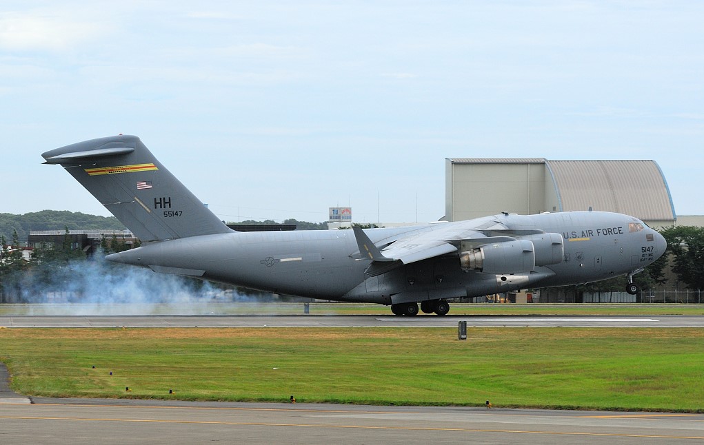 美国c-17a军用运输机(资料图)