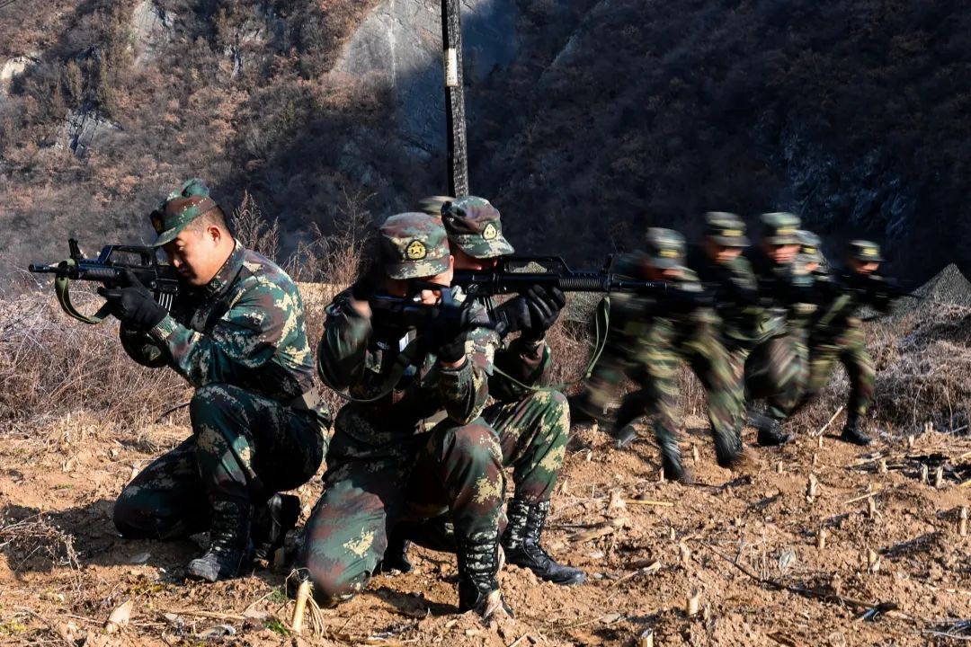 东风浩荡从严练兵正当时