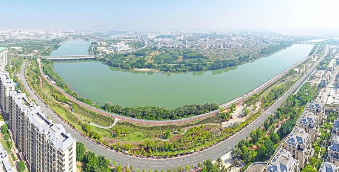 新津河万里碧道绿意绵绵