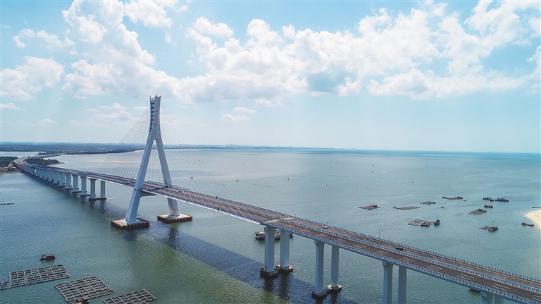 海文大桥.海南日报记者 袁琛 摄