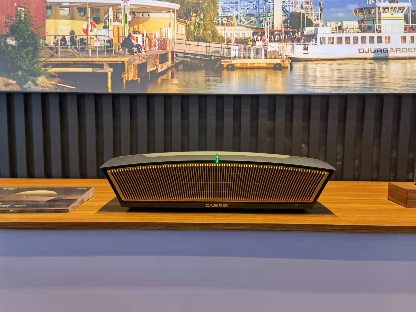 　　图一：中科极光4K真激光电视