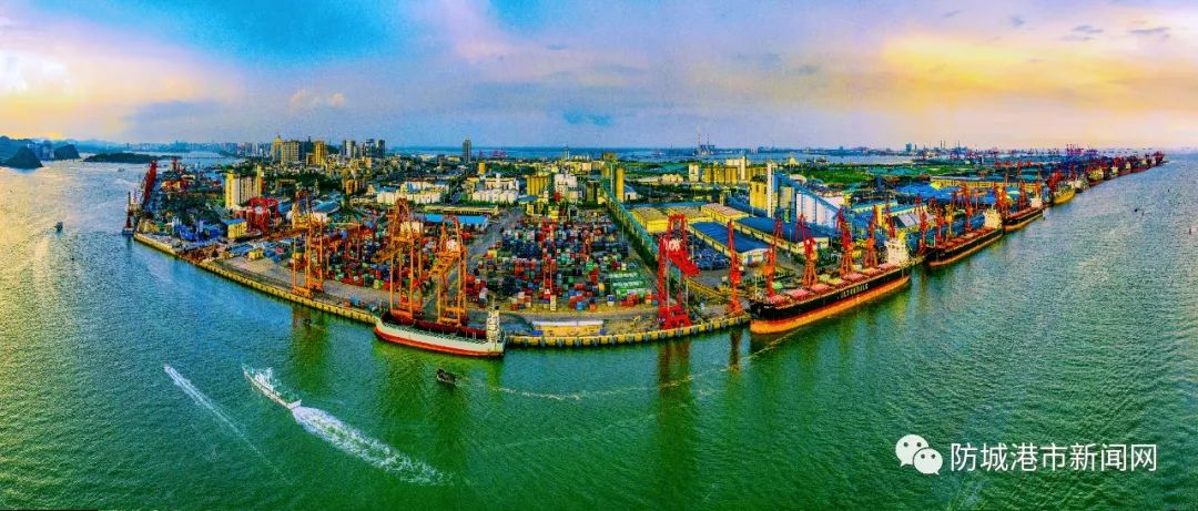 防城港港区全景图.梁宗阳 摄