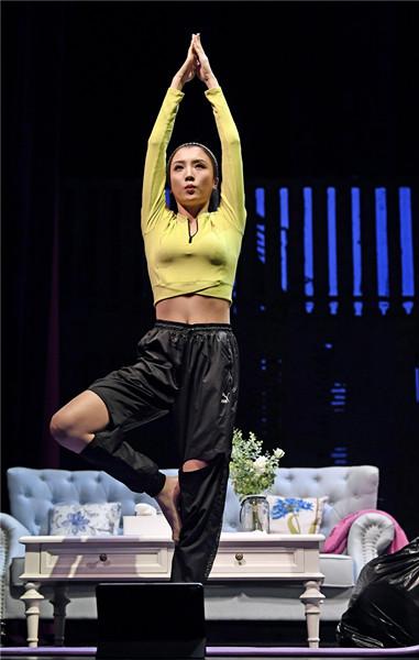 因为她整个北京人艺都成了辽篮球迷