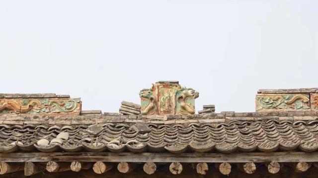 琉璃脊饰。图源/微博网友@爱塔传奇