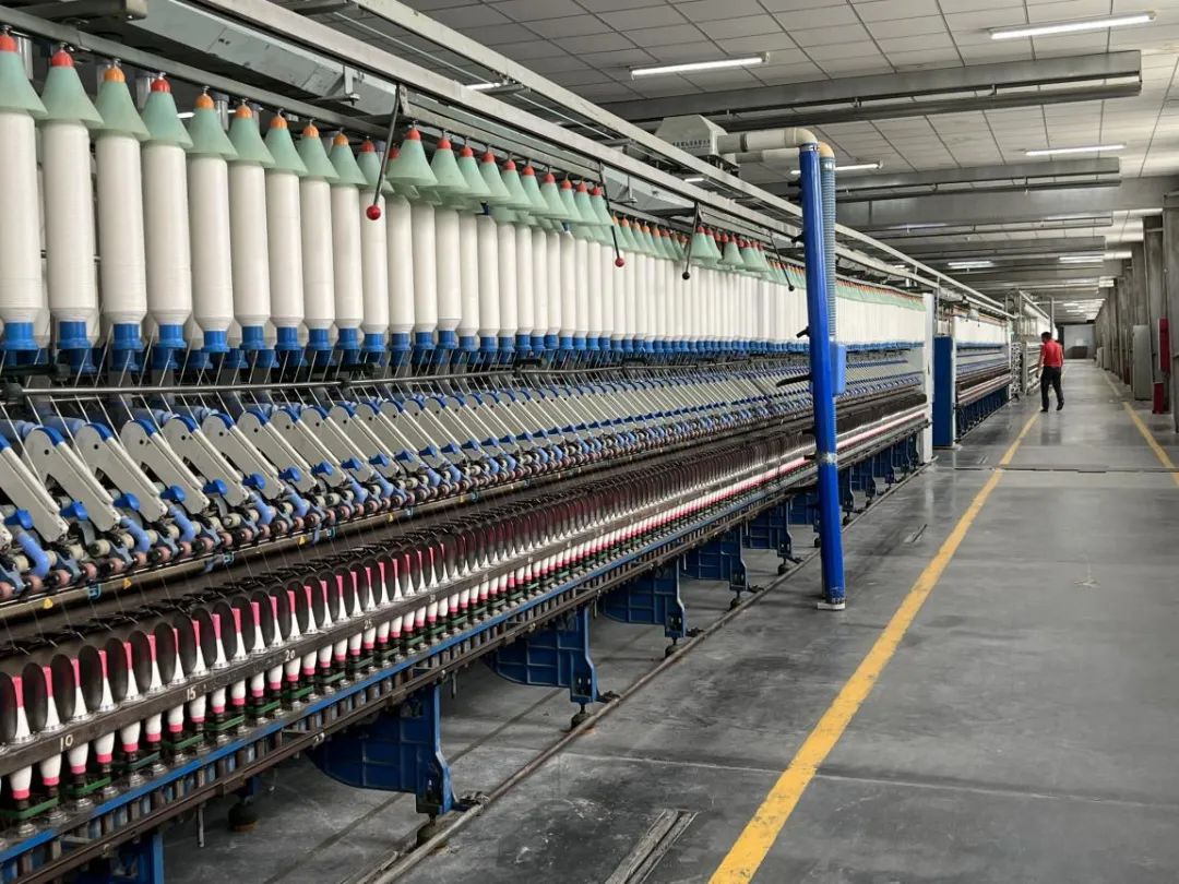 场面太壮观咱们的新疆棉田开播了