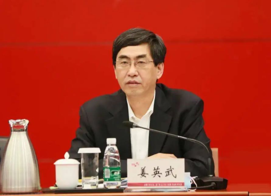 金隅董事长辞职!