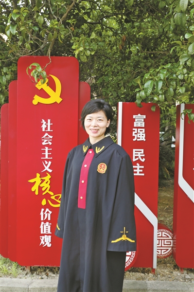 黄文娟职务:宁波市鄞州区人民法院邱隘人民法庭副庭长简历:长期工作在