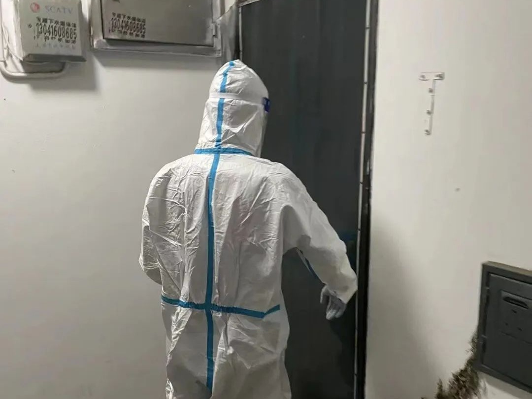 全力保障老人用餐的背后，是徐汇区环环相扣的“爱心接力”