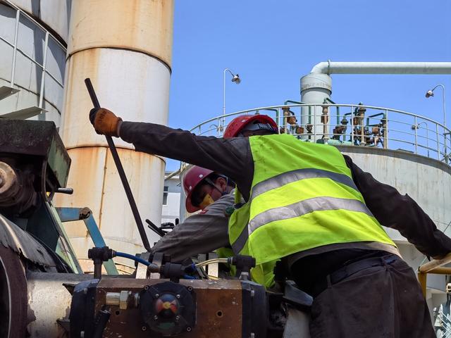 组图从五一到五四来看青春钢铁大片