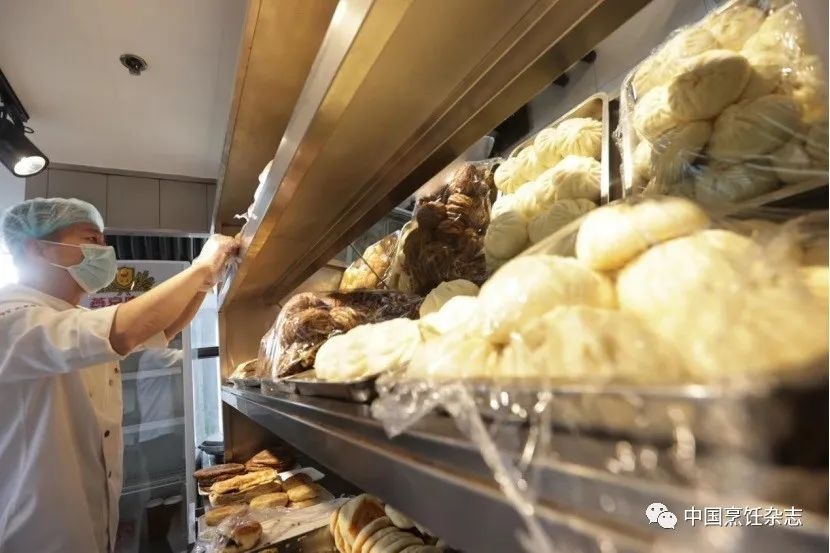 鼓楼马凯餐厅外卖窗口备餐.