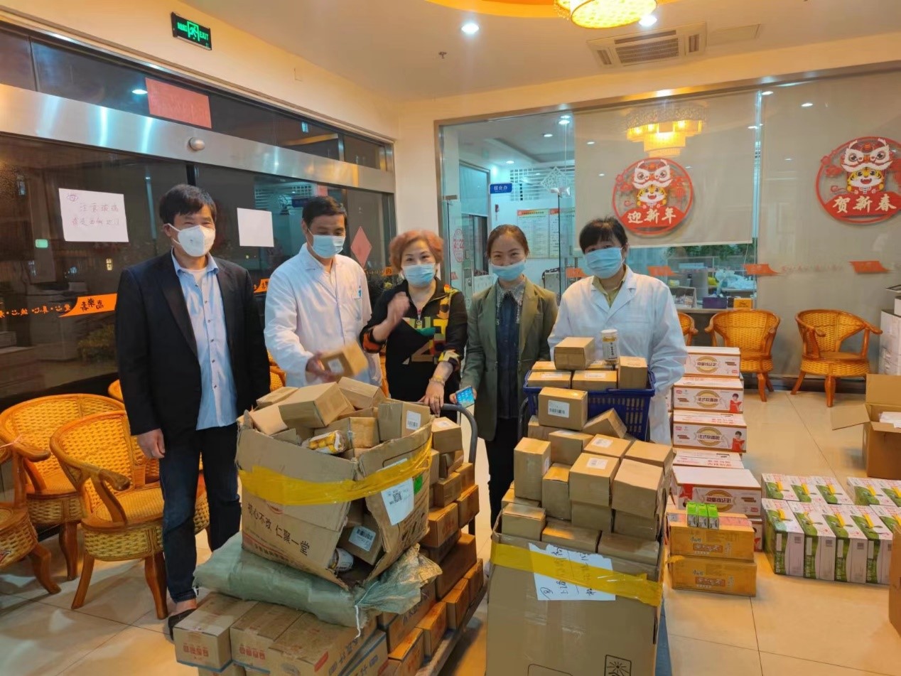 黑芝麻丸、年糕、条头糕……疫情下的上海养老院也要有“滋味”