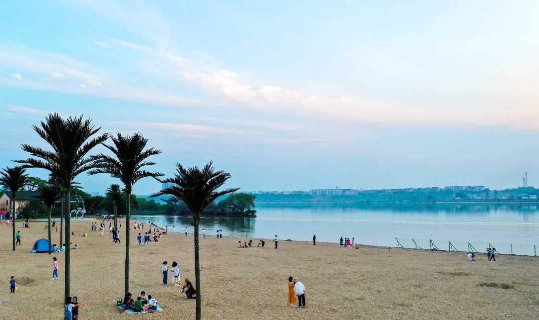 【"中国银行杯"】"小三亚"成了游客打卡地_新浪财经_新浪网