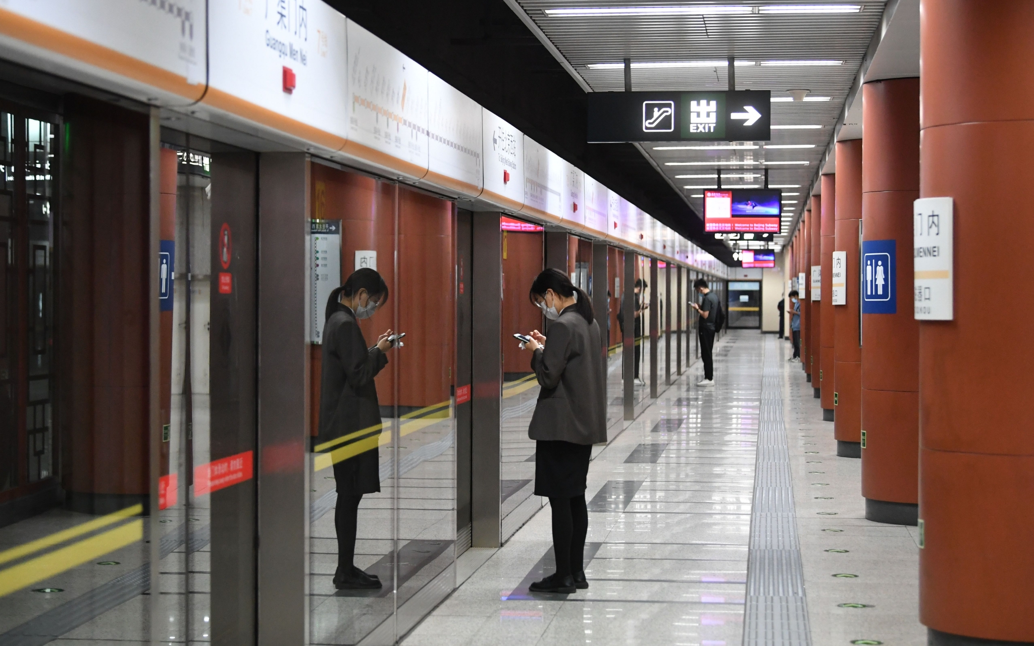 朝阳全区继续严格落实居家办公今早道路畅通地铁客流稀少