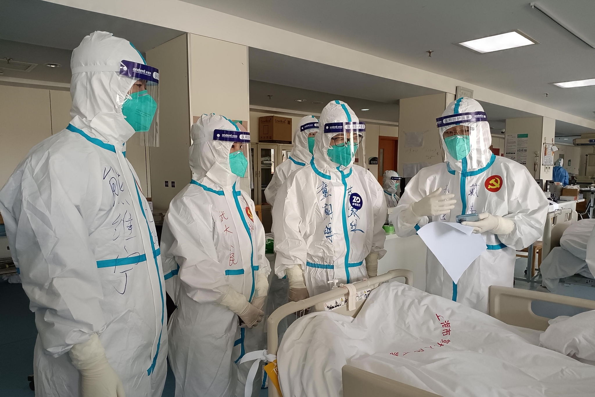 中药使用率100九院定点医院中西医结合助力新冠重症患者康复