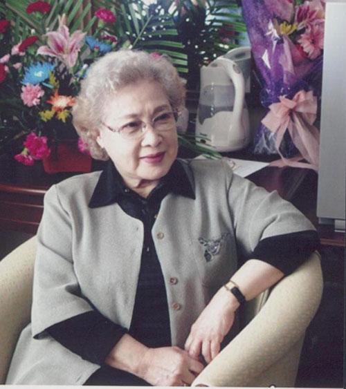 告别秦怡丨文艺工作者应有社会责任感再小的角色也要全心投入