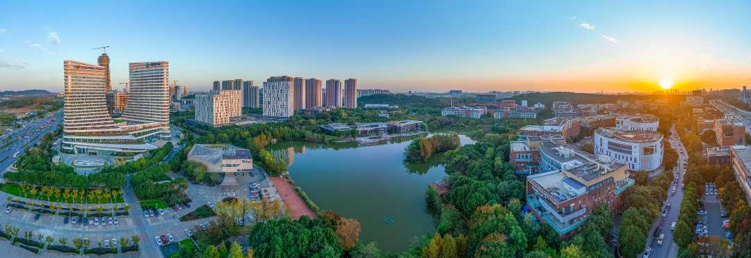 武汉东湖高新区光谷生物城部分园鸟瞰图.张璨龙摄