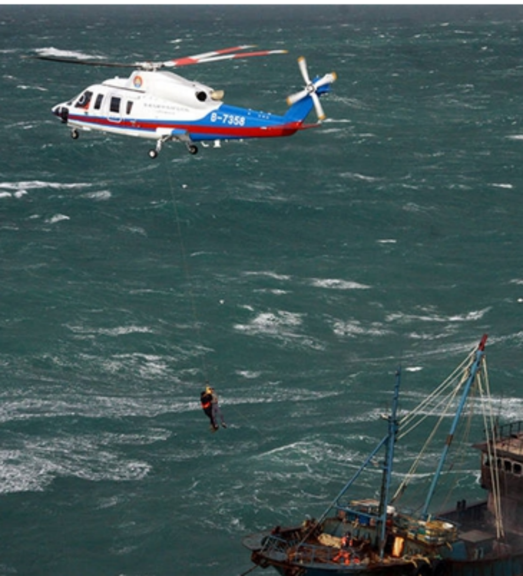 海上飞行救援是怎样炼成的最帅女机长带你探秘