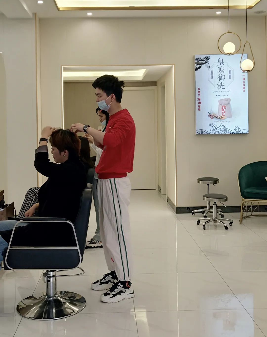 尖叫每周三 | 9块9抢精致洗剪吹造型,美丽从头开始!