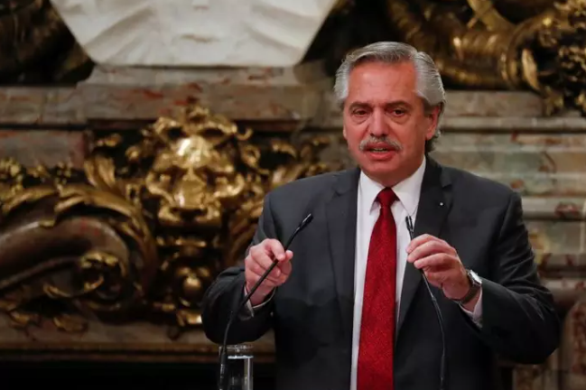 阿根廷总统费尔南德斯表示将在2023年总统选举中寻求连任