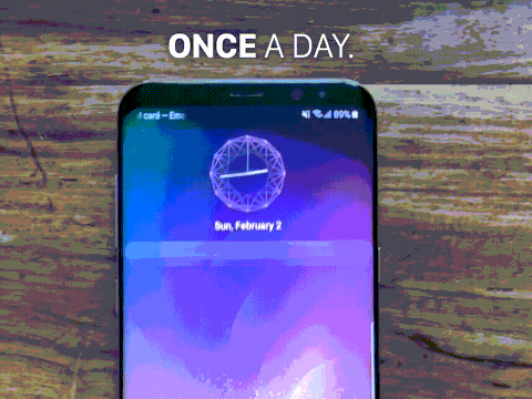 BeReal 会在随机的两分钟内拍下用户自拍以及所处环境 | BeReal YouTube