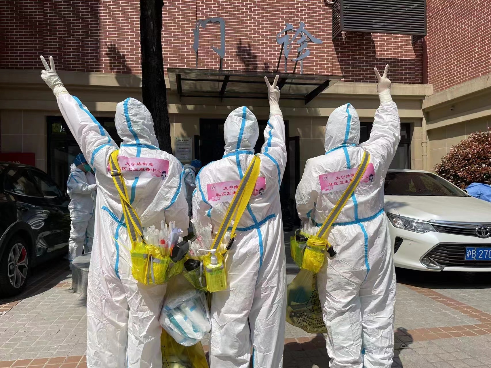 披坚执锐勇毅逆行致敬奋战在抗疫一线的白衣战士丨512国际护士节