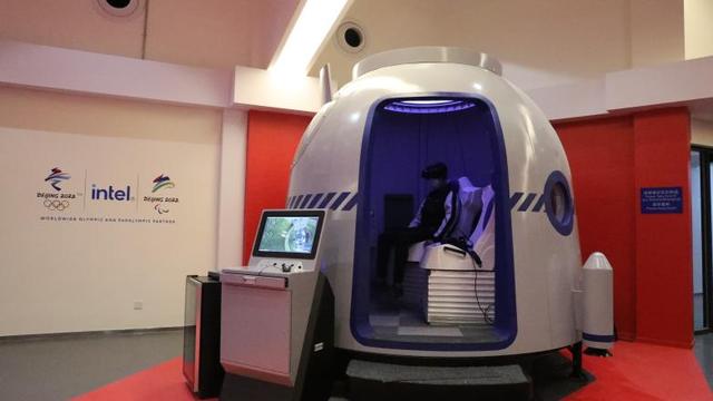 △SoReal“神舟”号VR飞船模拟器整体外观