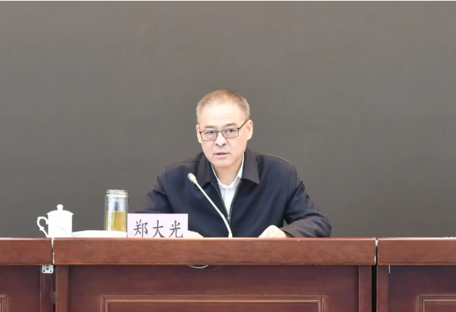 省局党组书记,局长郑大光出席会议并讲话,党组成员,副局长杨茹民主持