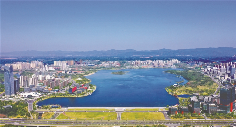 位于天府新区的兴隆湖美景 周勇良 摄