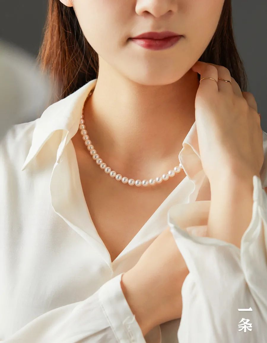 一生要有一条的珍珠项链这样戴年轻又时髦