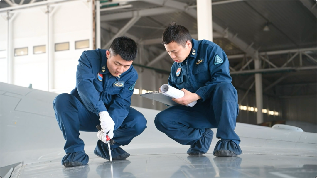 航空机务兵而管理这些履历本的人就是至关重要上面的内容对于部队执行